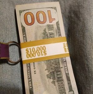 Meet your Posher, Angela daigle